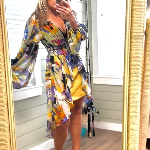 NWT,Live 4 Truth,Small, Fun,Funky &Fab Duster, Secured Button Corseted Middle, S - Picture 3 of 16